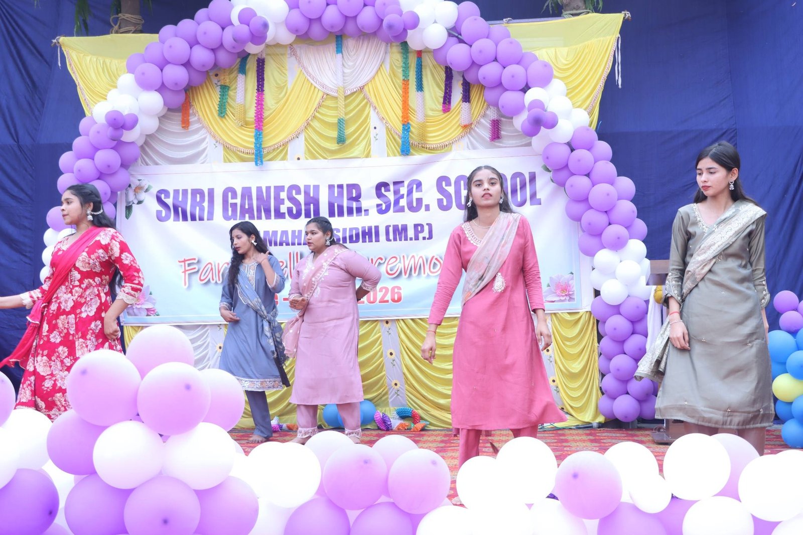 Students expressing creativity